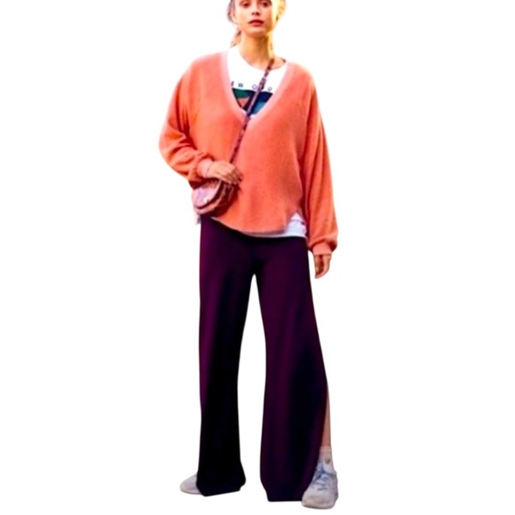 URBAN OUTFITTERS Split Leg Flare Pants Burgundy Size S - Picture 1 of 9